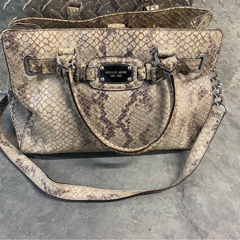 Michael Kors Brown Shoulder Bag Elegant Design